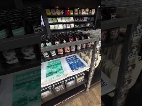 Oasis Fashion Legacy Unites Fans in Cardiff Streets